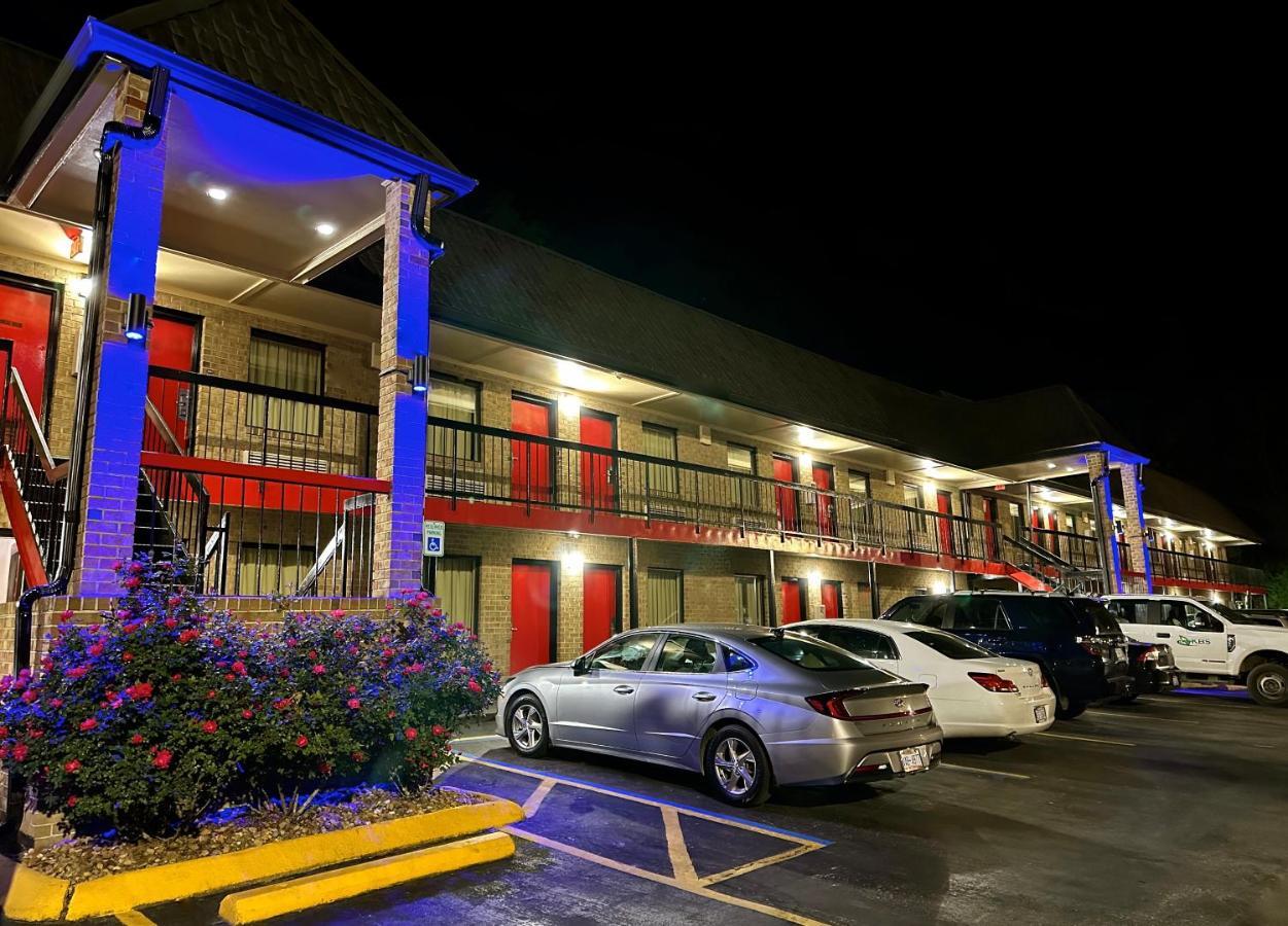 Travelers Inn אליזבת סיטי מראה חיצוני תמונה