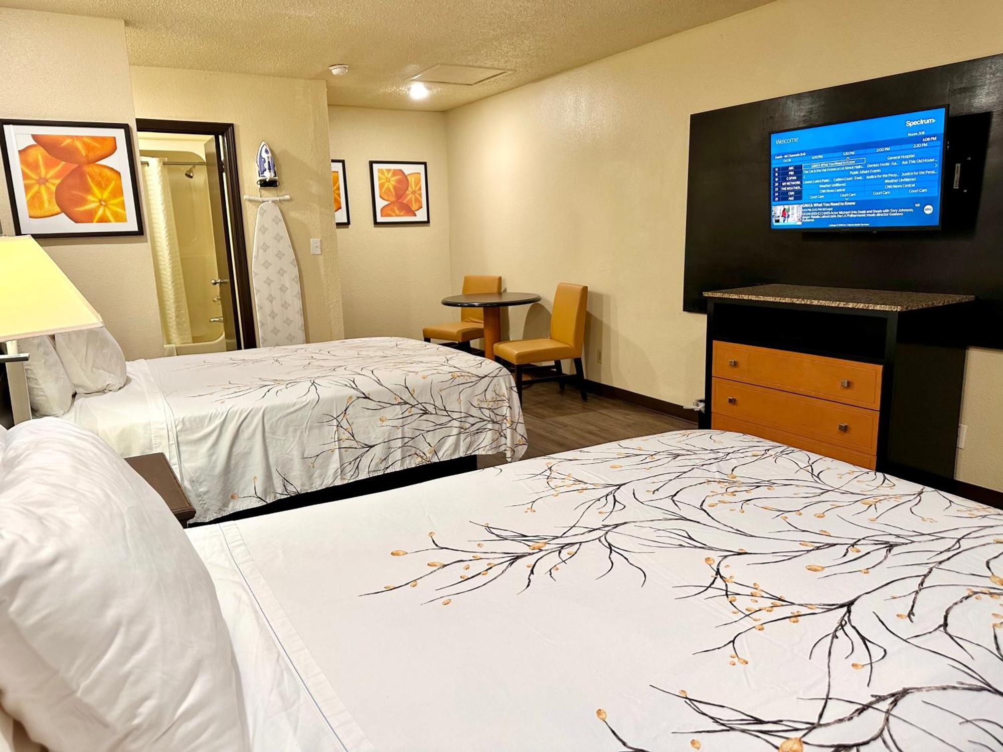 Travelers Inn אליזבת סיטי מראה חיצוני תמונה