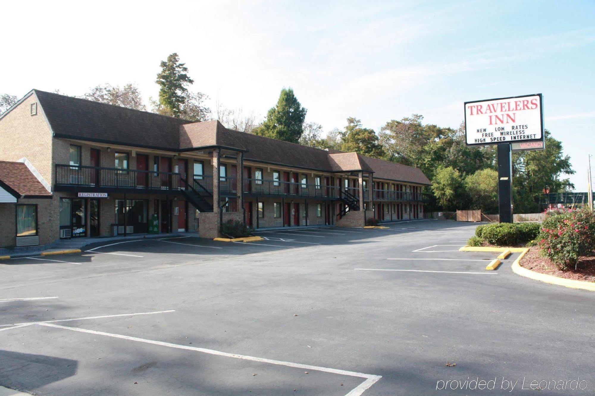 Travelers Inn אליזבת סיטי מראה חיצוני תמונה