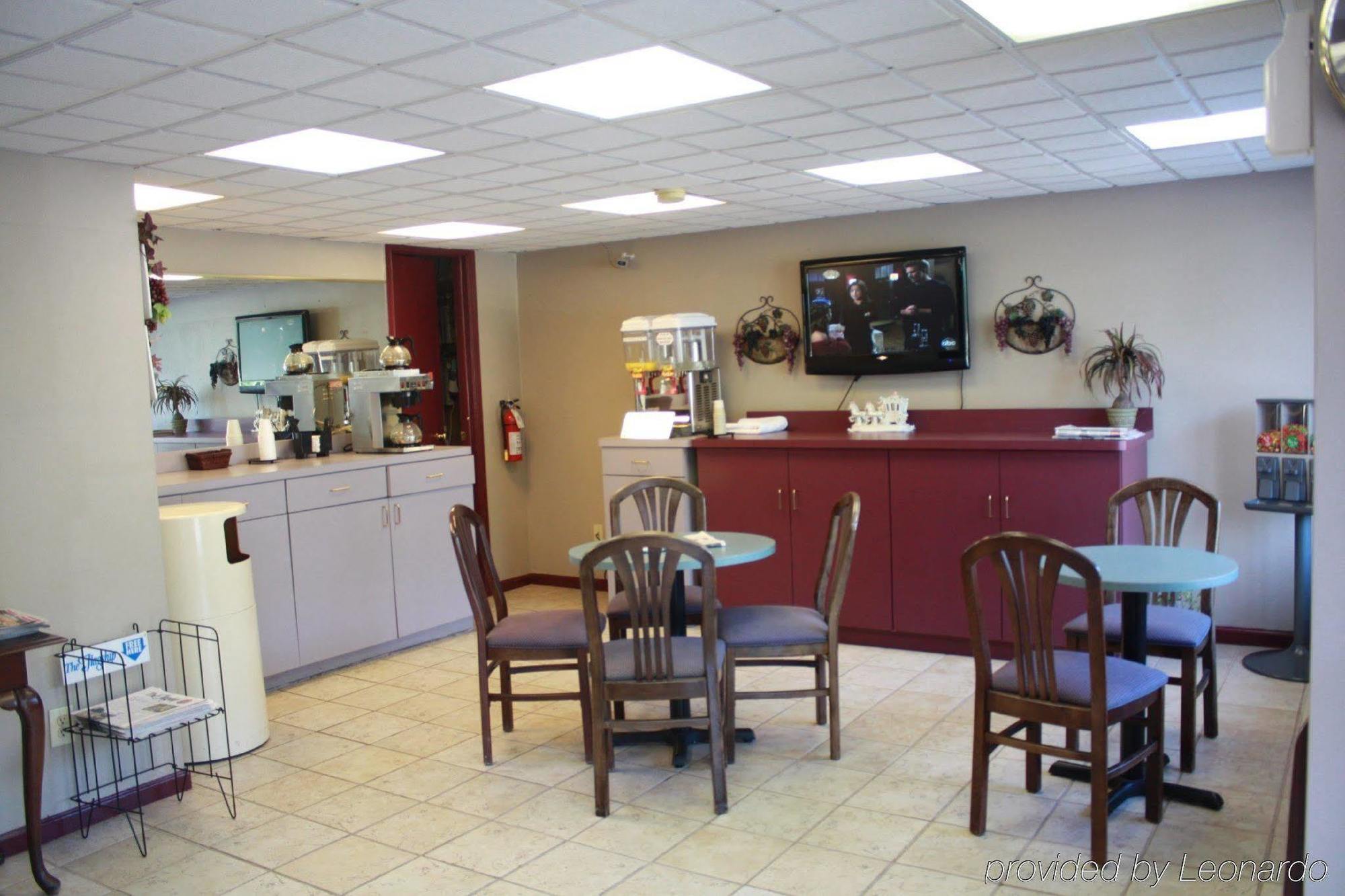 Travelers Inn אליזבת סיטי מראה חיצוני תמונה